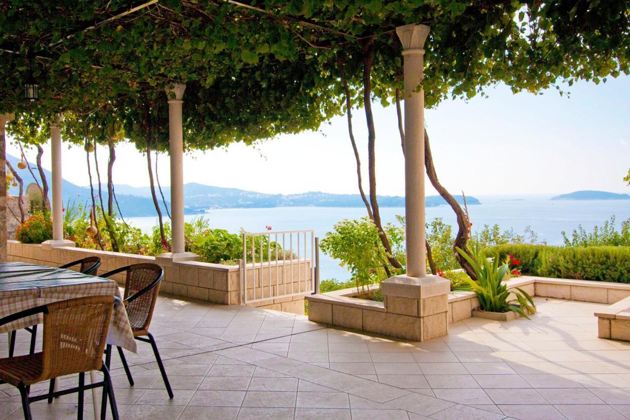 Guest House Burin Mlini Exterior photo