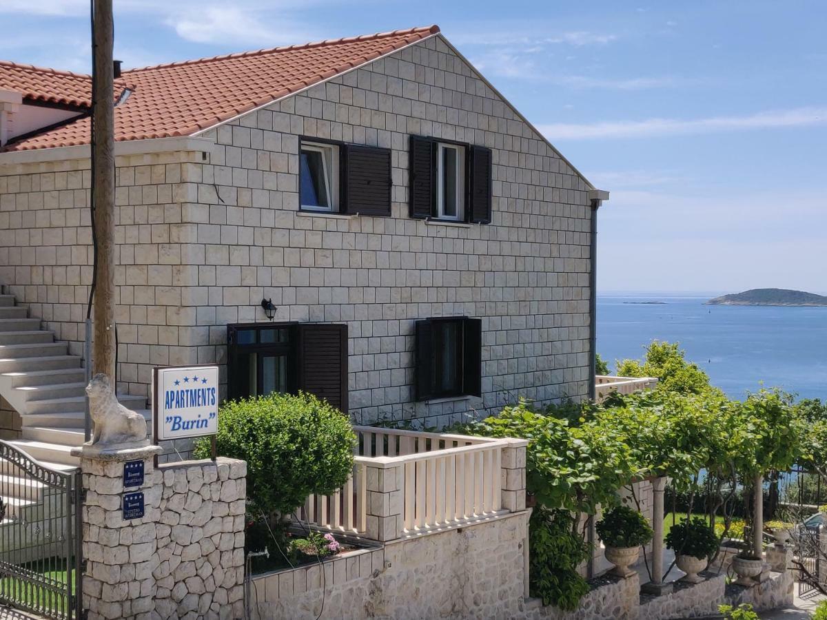 Guest House Burin Mlini Exterior photo